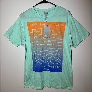 Bench “From the Streets to the Shores” Graphic Size M NWT